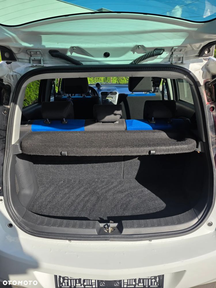 Opel Agila 1.0 - 10