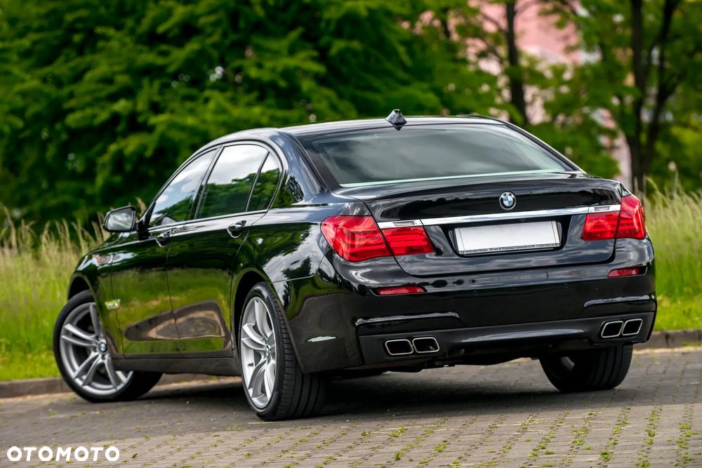BMW Seria 7 760i - 10