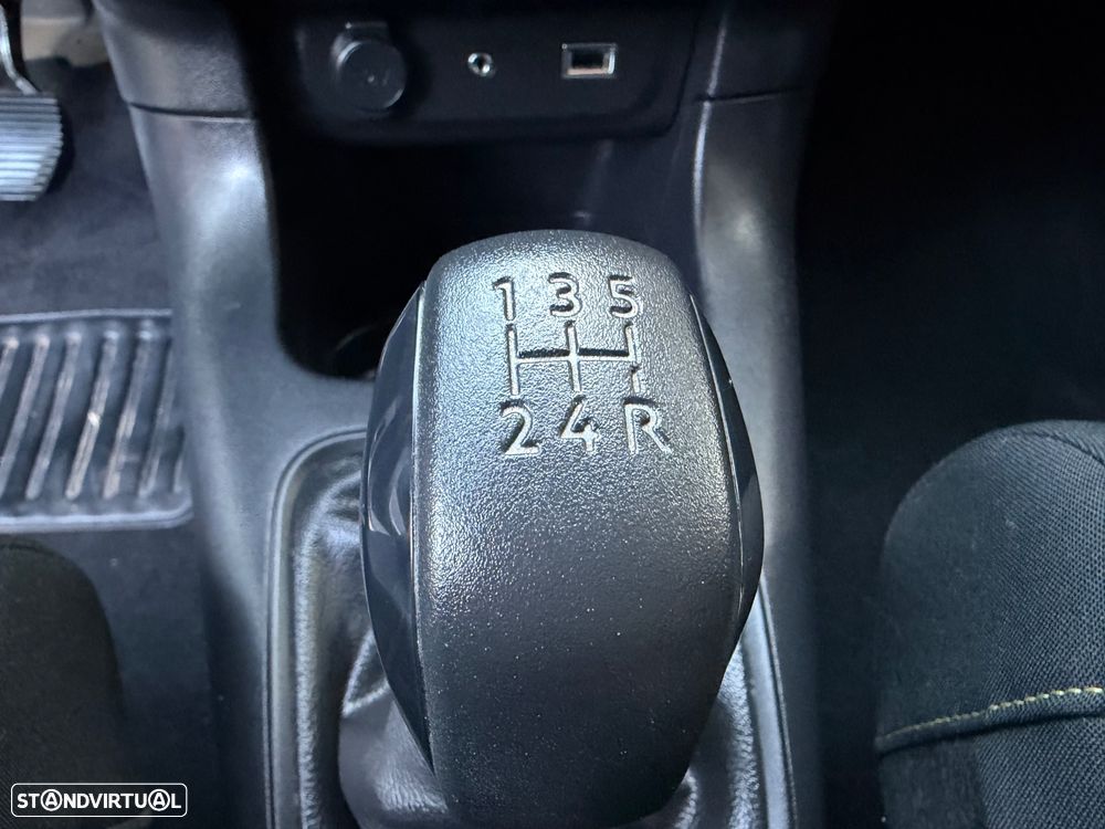 Citroën C3 Pure Tech Shine - 27