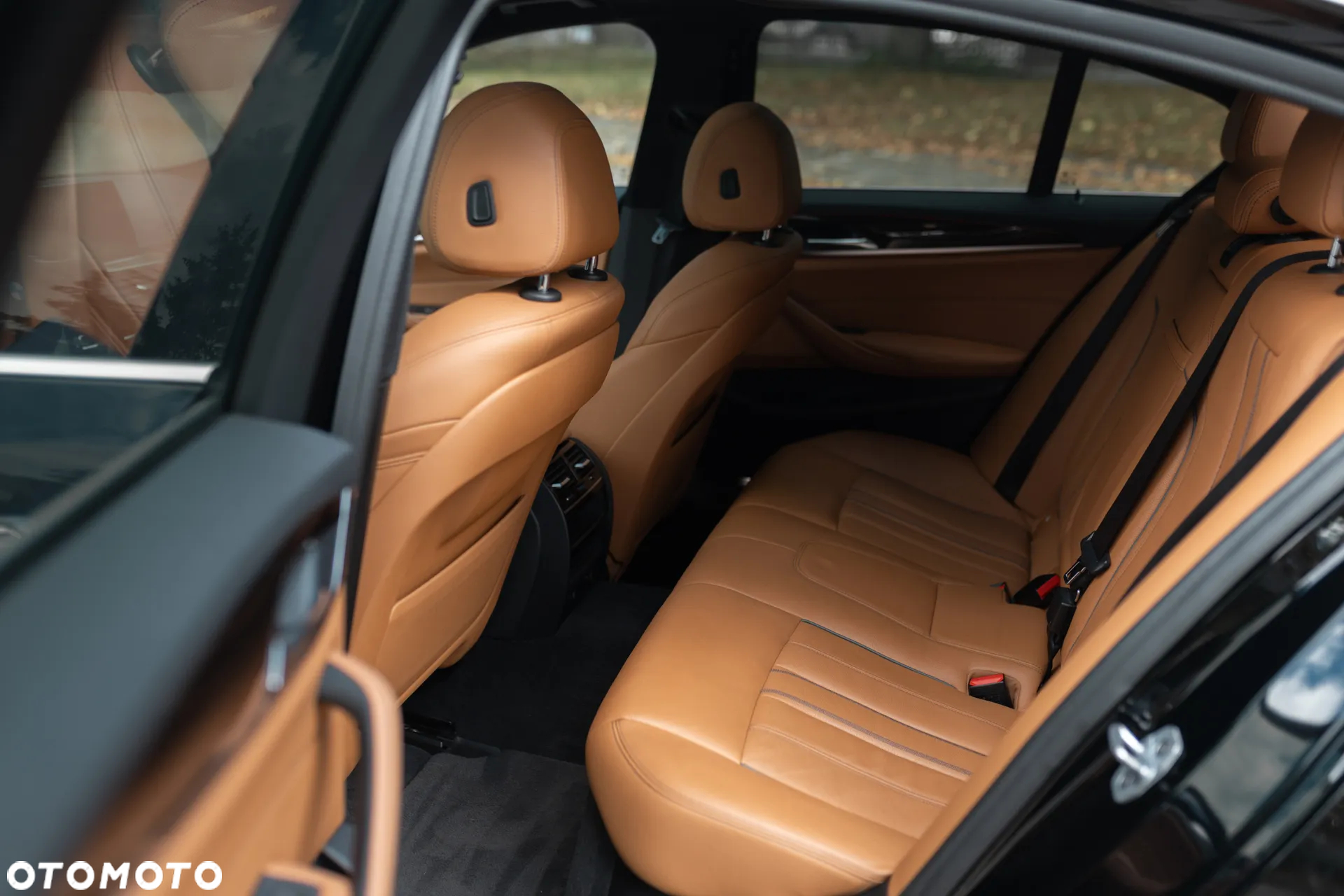 BMW Seria 5 540i GPF Sport Line sport - 10