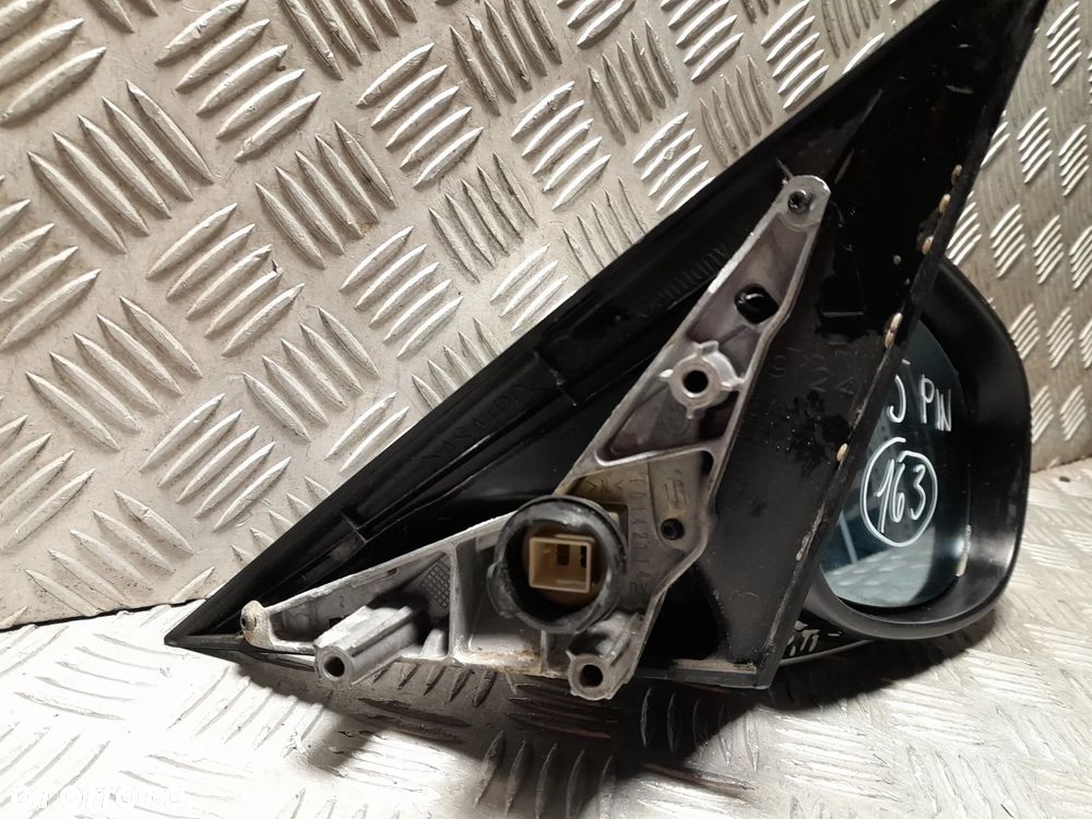 BMW E90 LUSTERKO PRAWE PRZEDNIE PRAWY PRZÓD KOLOR: 354 - 11