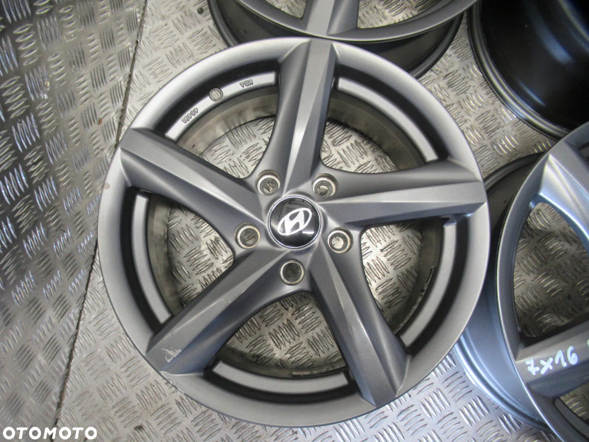Felgi Hyundai I30, I40, IX20, IX35, Kona, Tucson Mitsubishi 7Jx16 et40 5x114,3 - 5