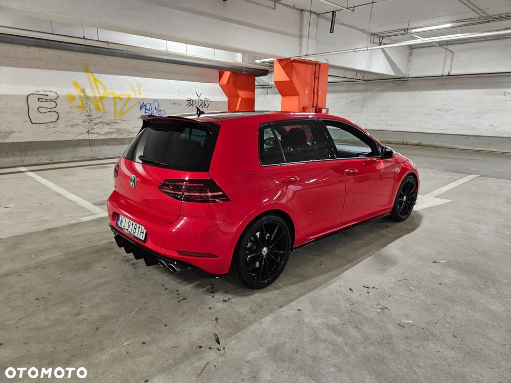 Volkswagen Golf - 2