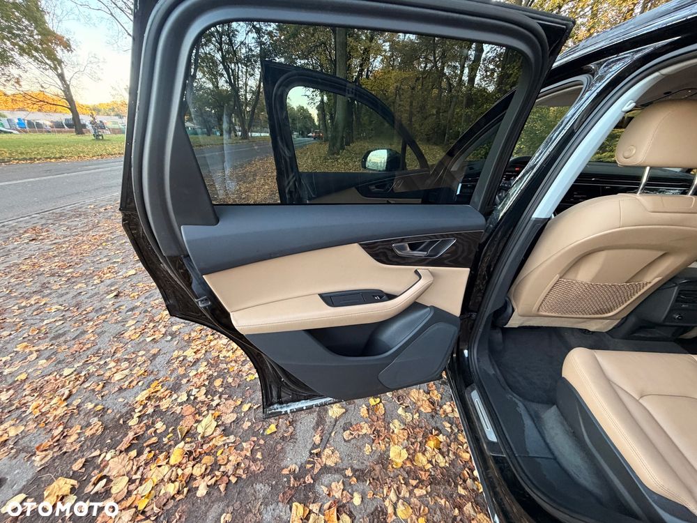 Audi Q7 - 12