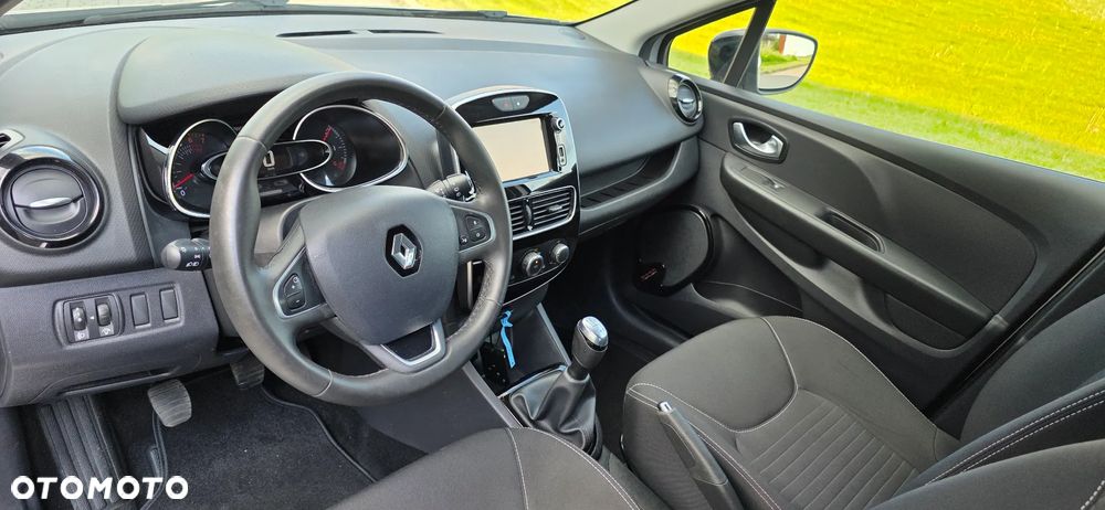 Renault Clio 1.2 16V Limited EU6 - 15