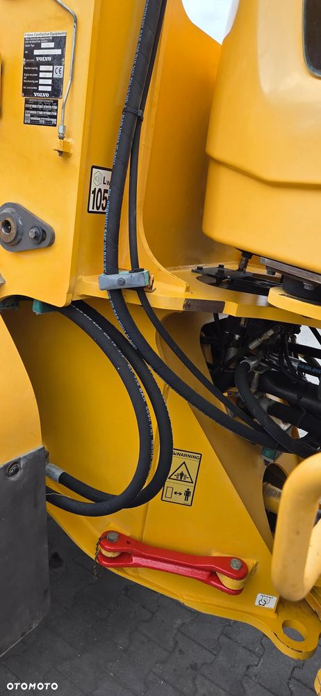 Volvo <<Volvo L90F, tylko 9400Mtg oryginał! Serwis Volvo Niemcy! Waga! sprowadzona>> - 13