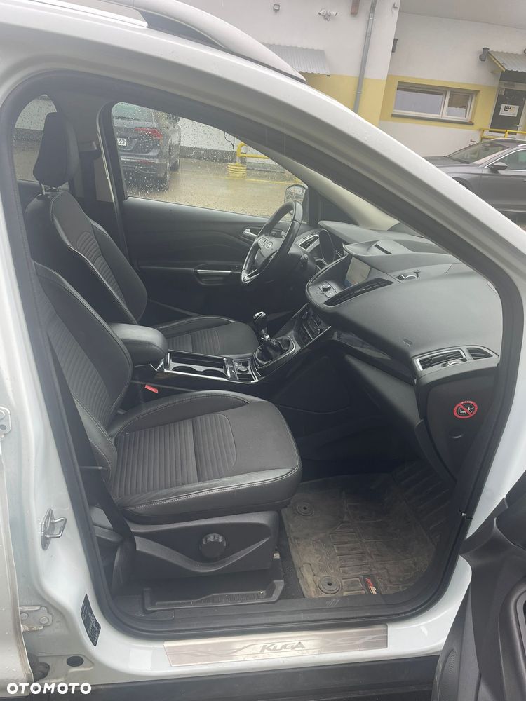 Ford Kuga 2.0 TDCi AWD Titanium - 7