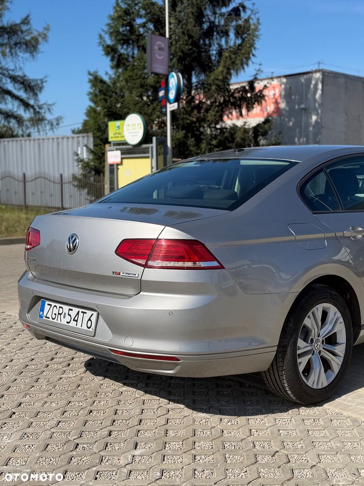 Volkswagen Passat 1.6 TDI BMT Trendline - 8