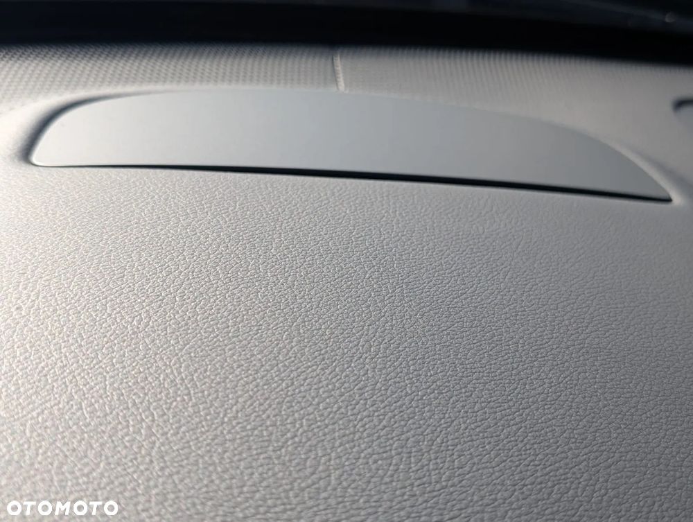 Volvo XC 90 B5 D AWD Ultimate Dark 7os - 28