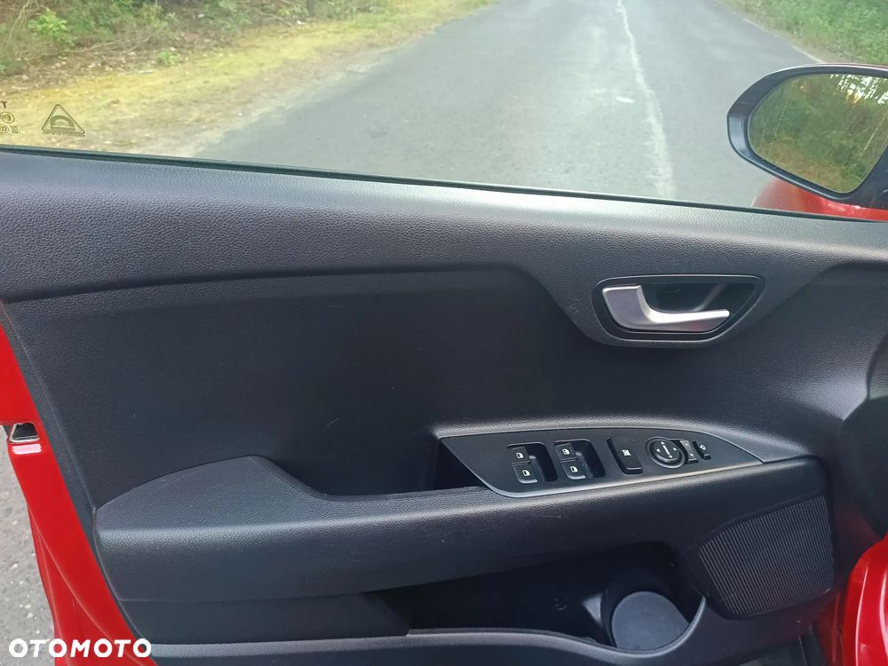 Kia Stonic 1.0 T-GDI 120 Platinum Edition - 6