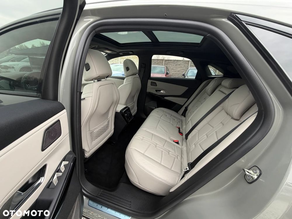 DS Automobiles DS 7 Crossback - 33