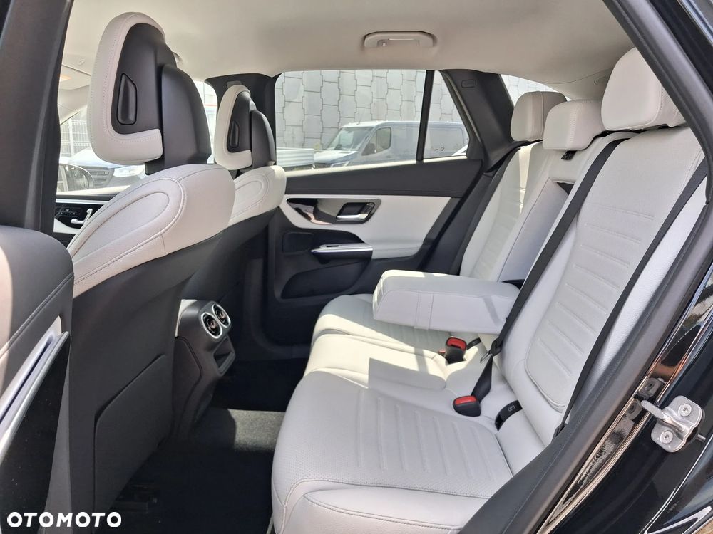 Mercedes-Benz GLC 220 d mHEV 4-Matic AMG Line - 13
