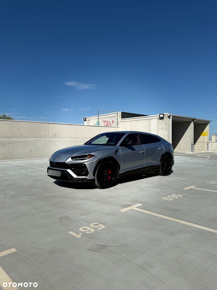 Lamborghini Urus Standard - 2