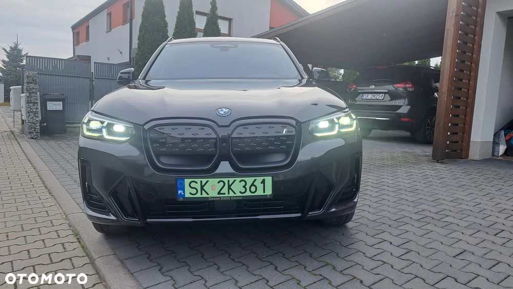 BMW iX3 - 1