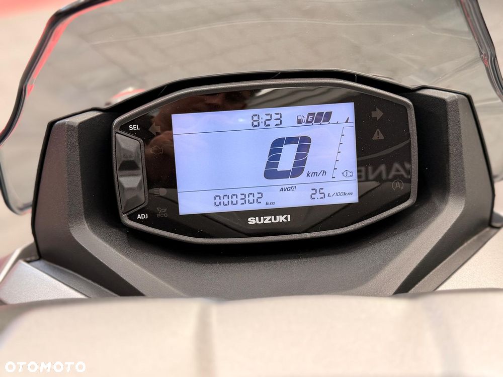 Suzuki Burgman - 8