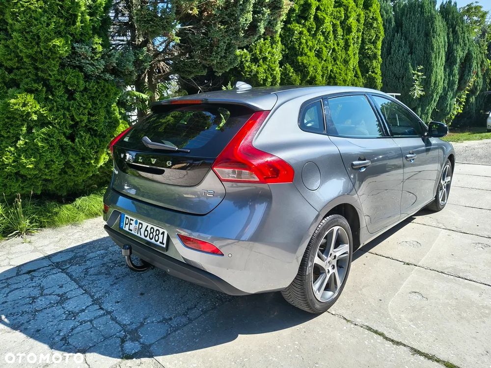 Volvo V40 T2 Linje Svart - 10