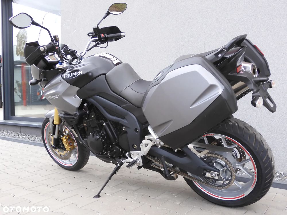 Triumph Tiger - 28