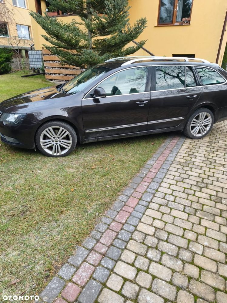 Skoda Superb 2.0 TDI Business - 1
