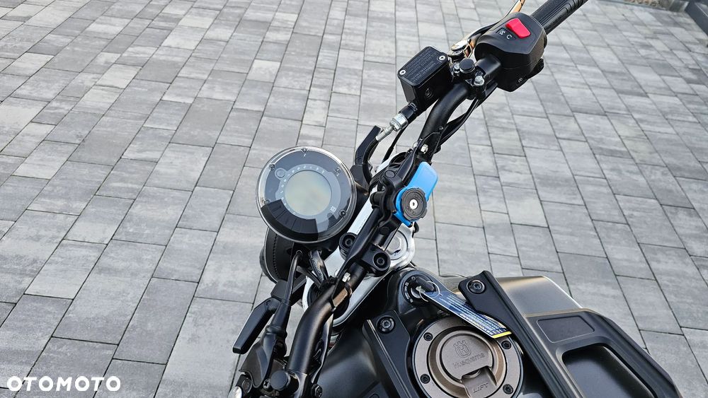Husqvarna Svartpilen - 4
