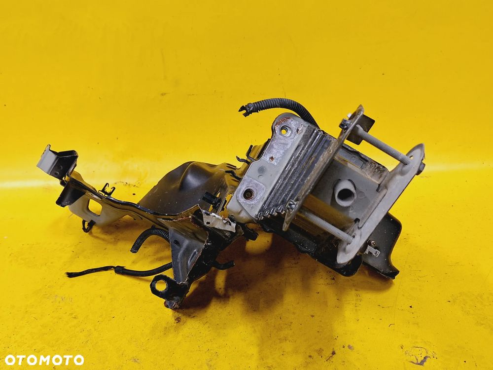 ĆWIARTKA PODŁUŻNICA PRAWY PRZÓD OPEL ZAFIRA B 05-08r NR2 - 2
