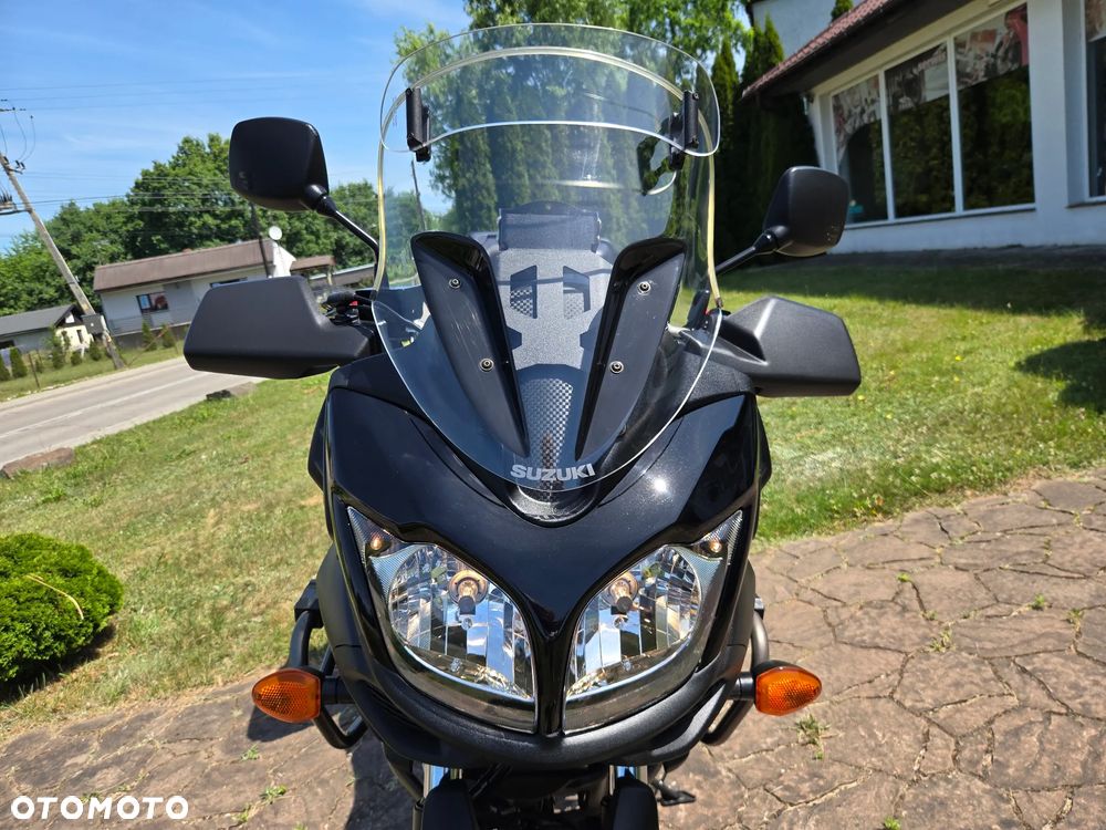 Suzuki V-STROM - 25