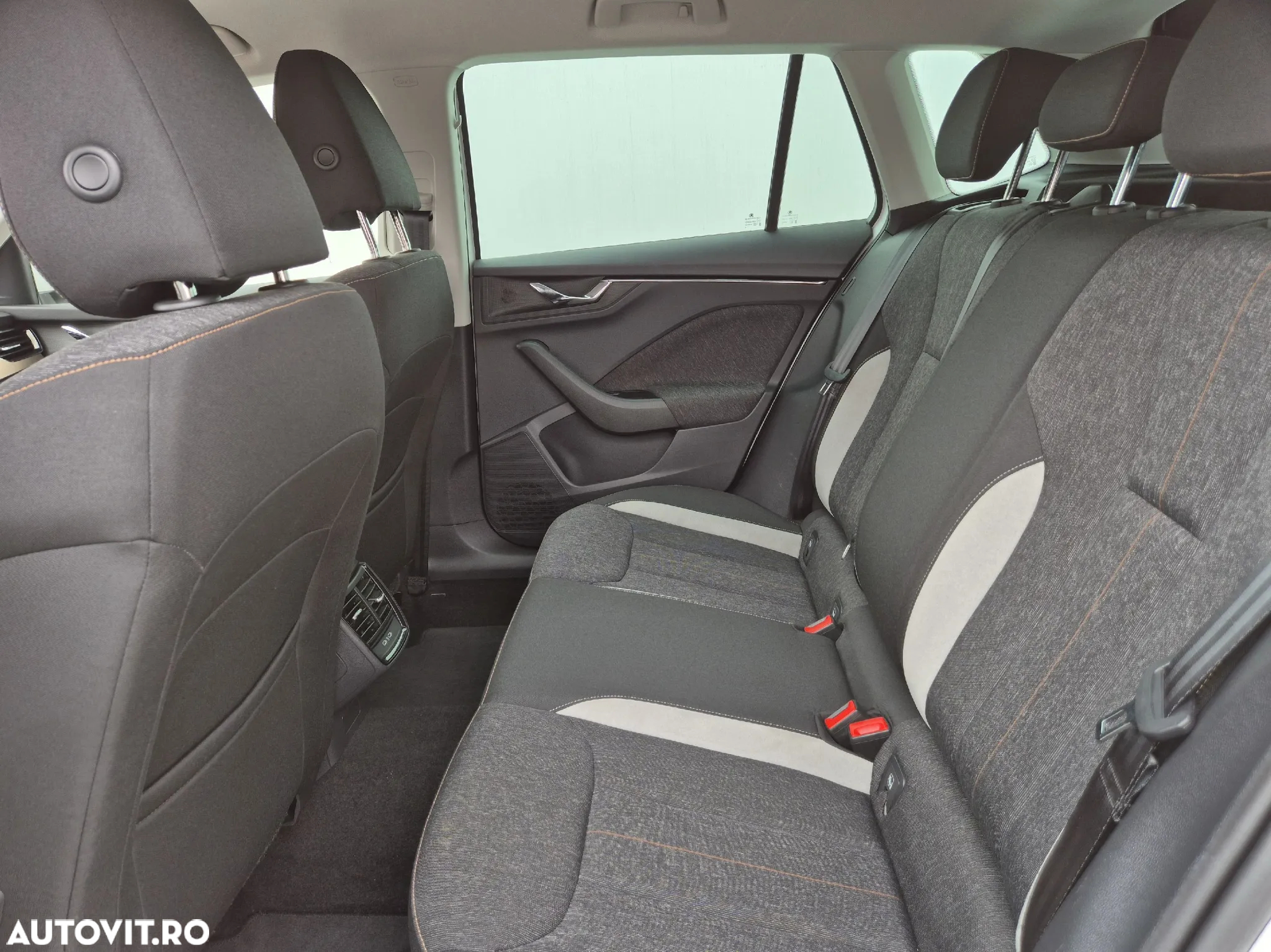 Skoda Kamiq 1.0 TSI DSG Style - 12