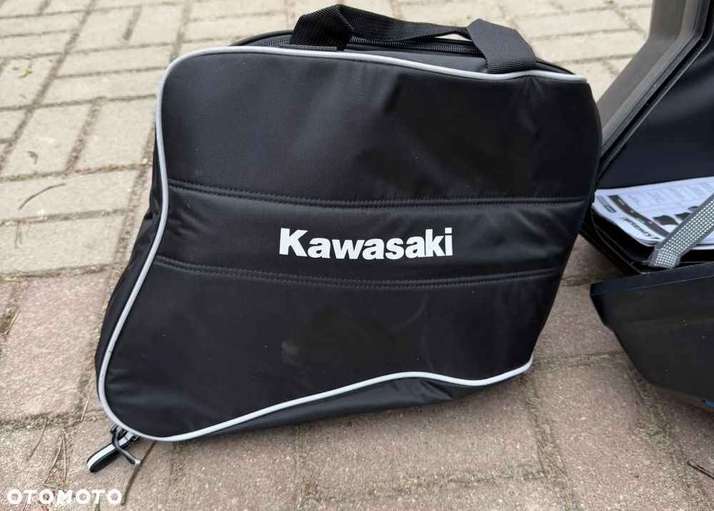 Kawasaki Ninja 1000 SX - 13