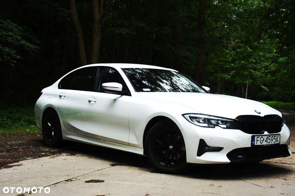 BMW Seria 3 320i - 1