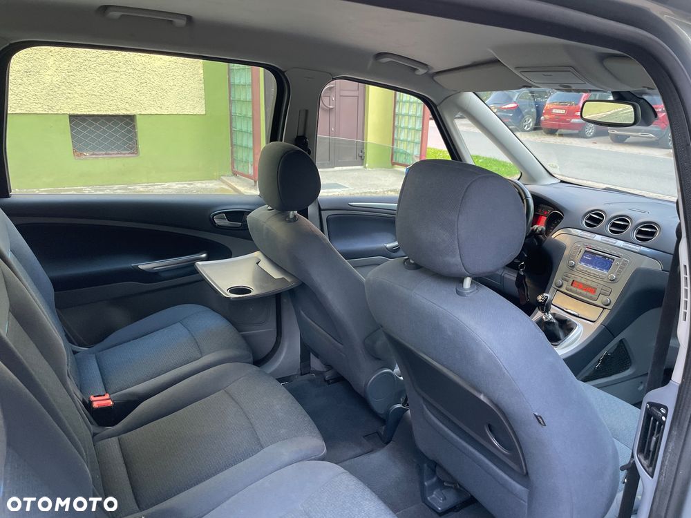 Ford Galaxy 2.0 TDCi Ambiente - 9