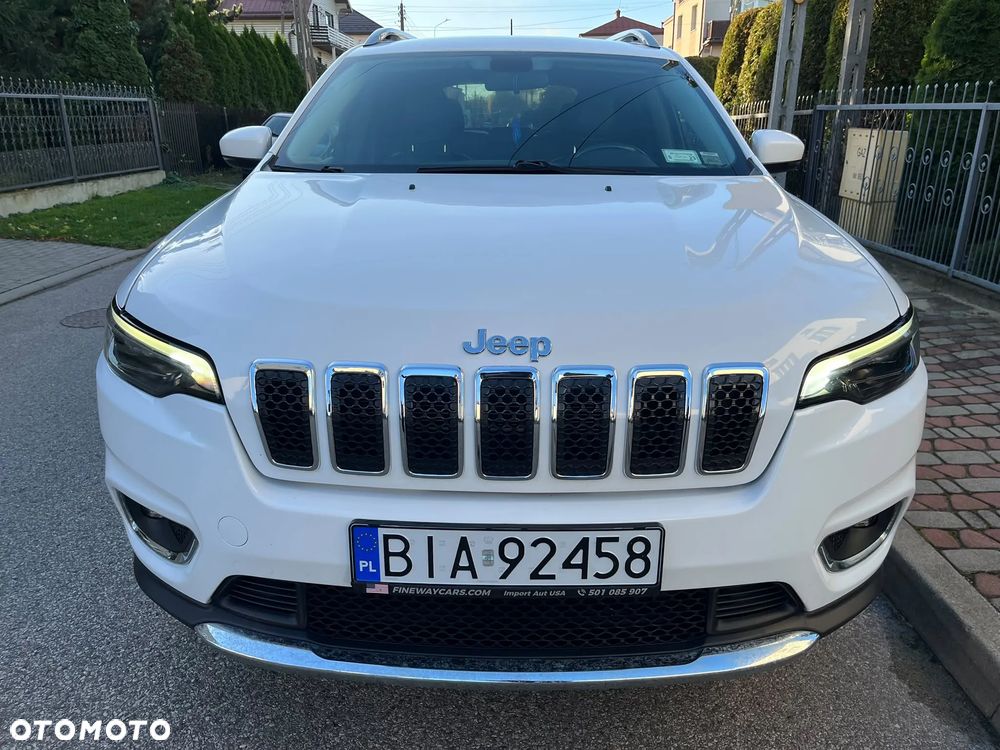 Jeep Cherokee - 1