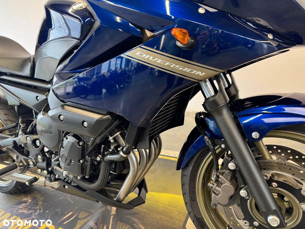 Yamaha XJ - 8