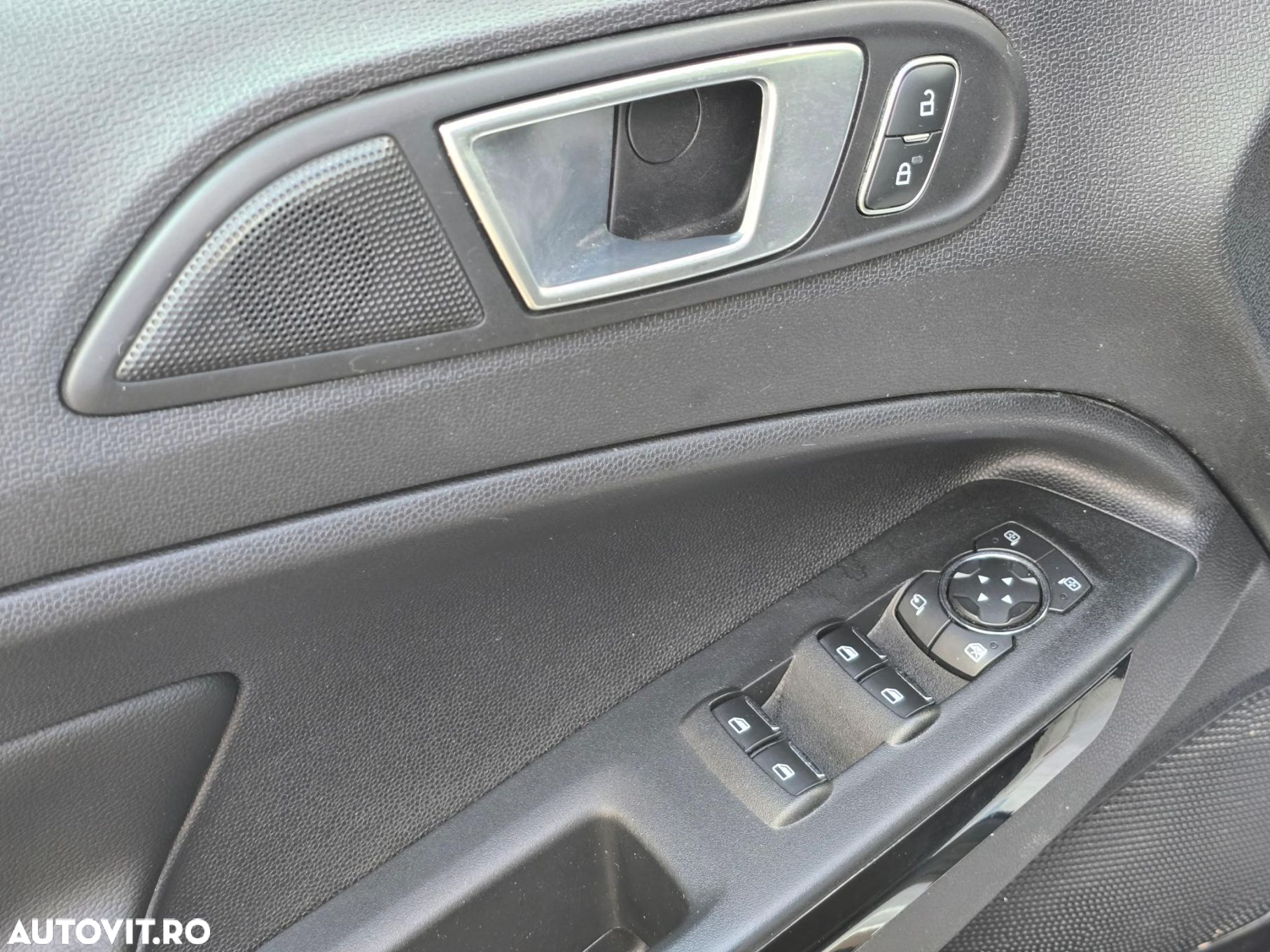 Ford EcoSport - 8