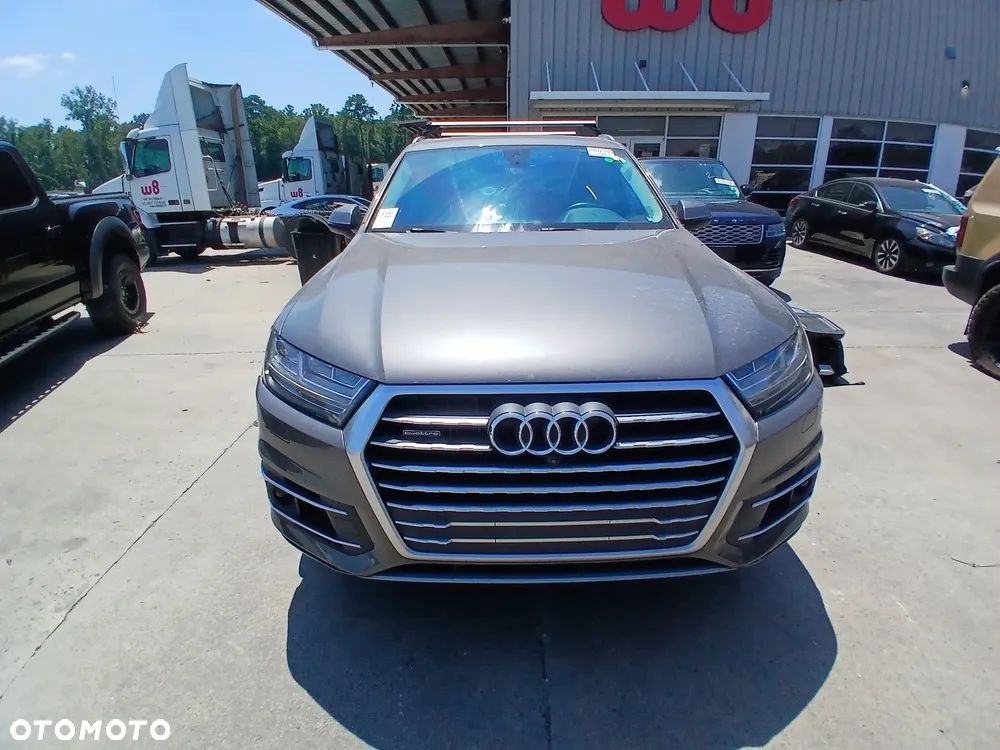 Audi Q7 - 24