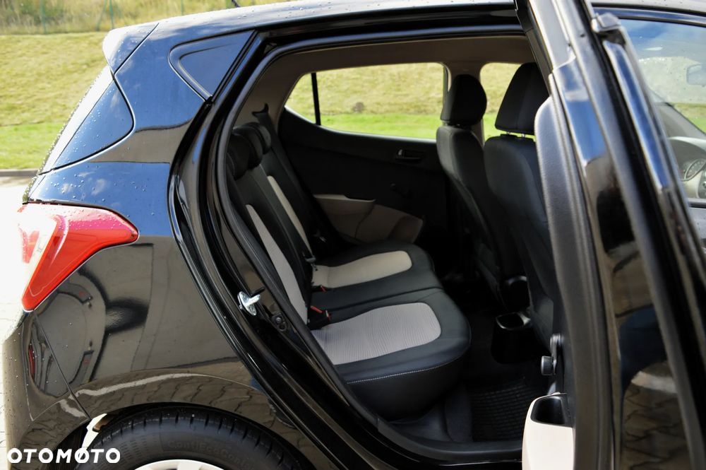 Hyundai i10 1.0 BlueDrive Comfort - 12