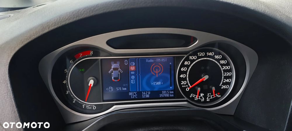 Ford Galaxy 2.0 Titanium - 11