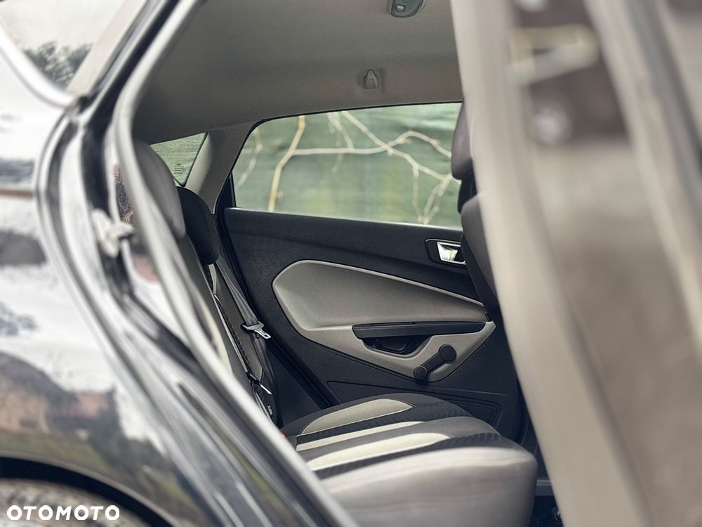 Ford Fiesta 1.0 EcoBoost Titanium - 17