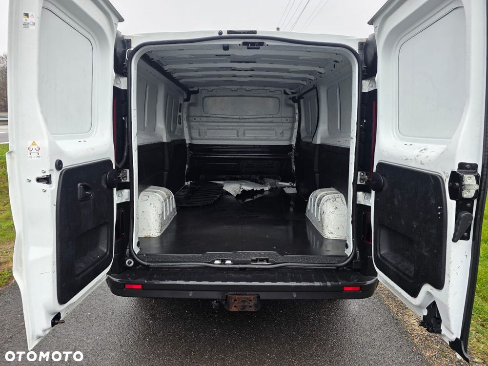 Renault Trafic - 18