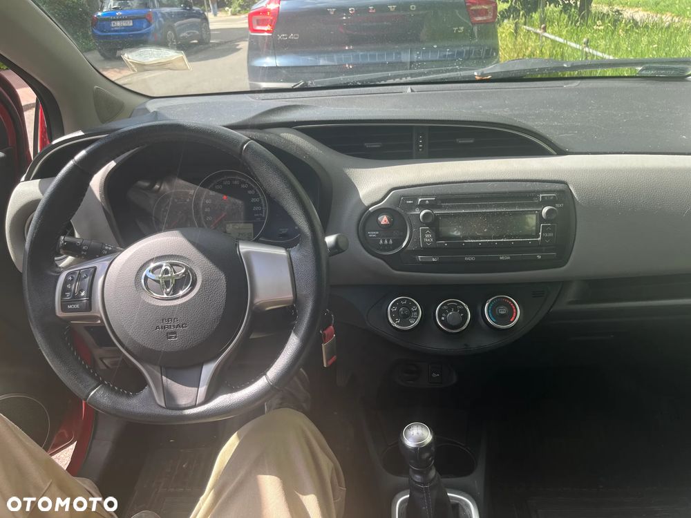Toyota Yaris 1.33 Active EU6 - 12