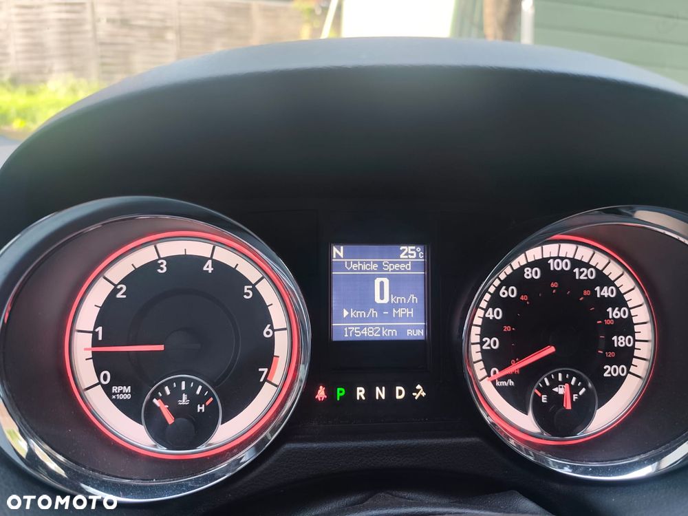 Dodge Grand Caravan 3.6 R/T - 14