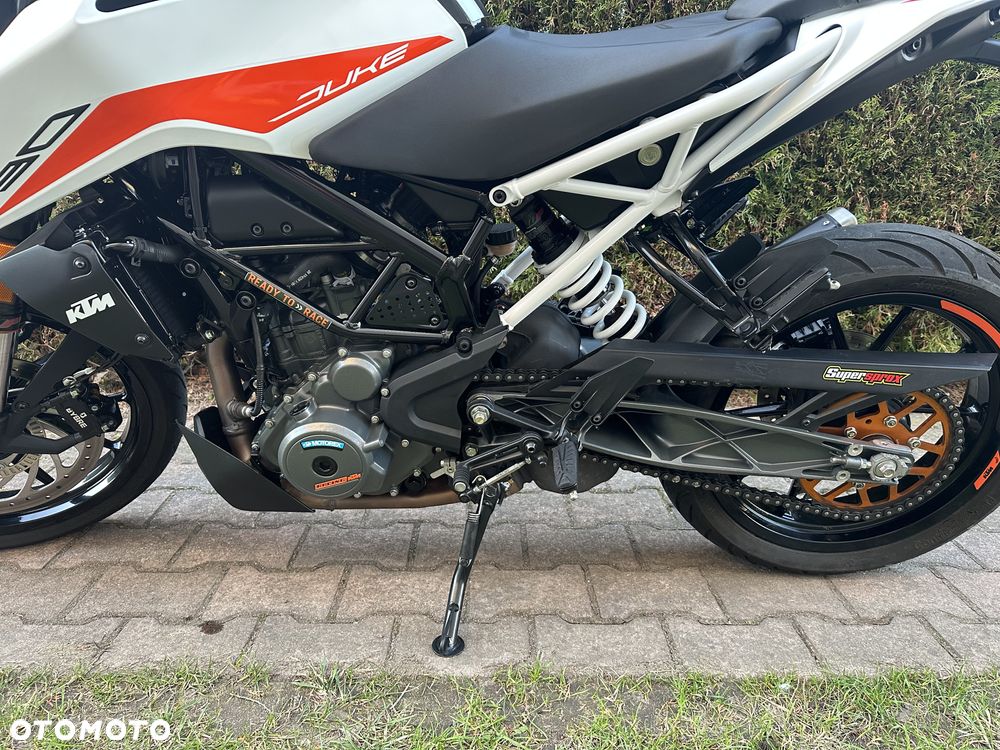 KTM Duke - 18