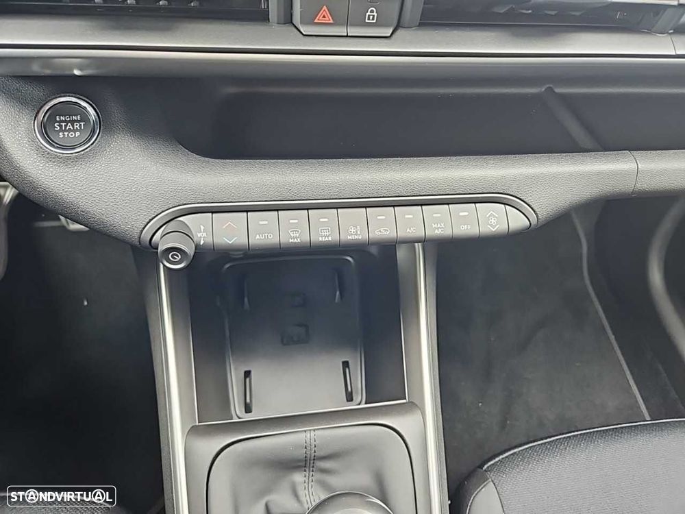 Jeep Avenger 1.2 GSE T3 Summit - 22