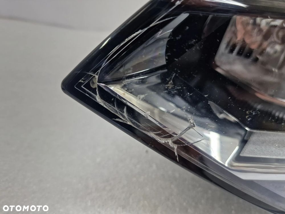 VW TOURAN 5TB 15- LEWA ZWYKŁA LAMPA PRZEDNIA PRZÓD , NR 5TB941005A , NR AUKCJI LA460 - 2