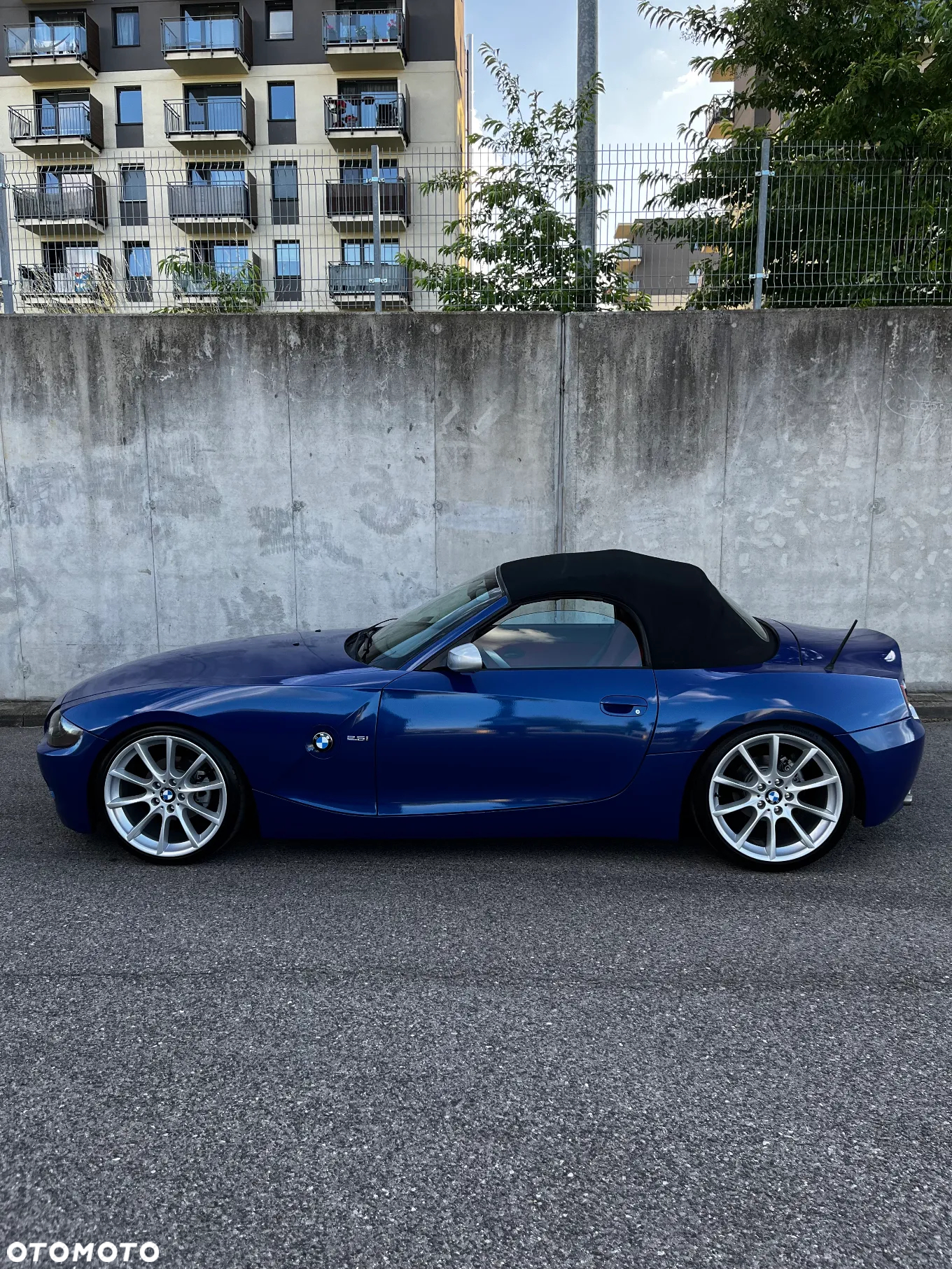 BMW Z4 2.5i - 11