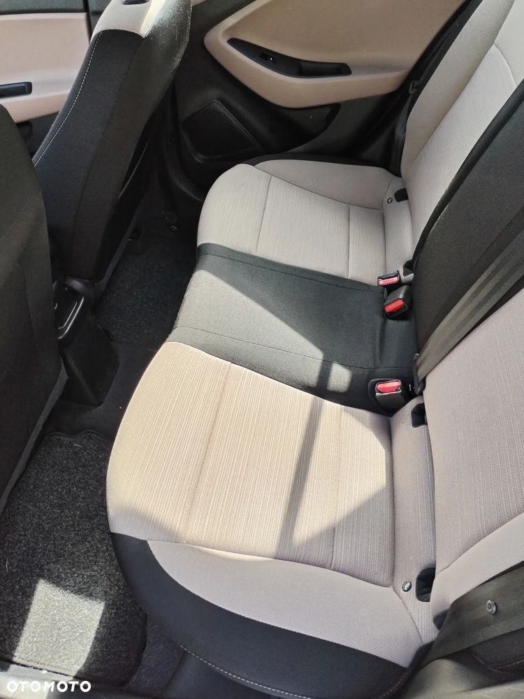 Hyundai i20 1.2 Elegant - 8