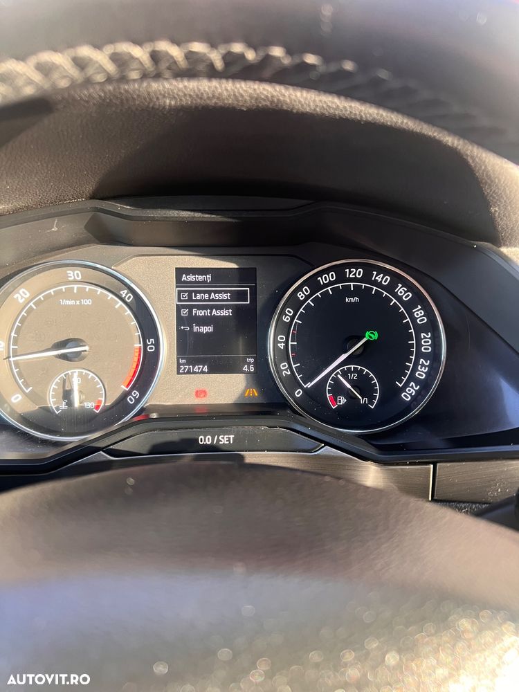 Skoda Superb 2.0 TDI DSG Style - 13