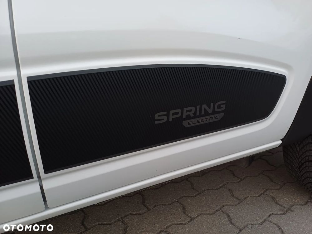 Dacia Spring 27.4kWh Essential - 14