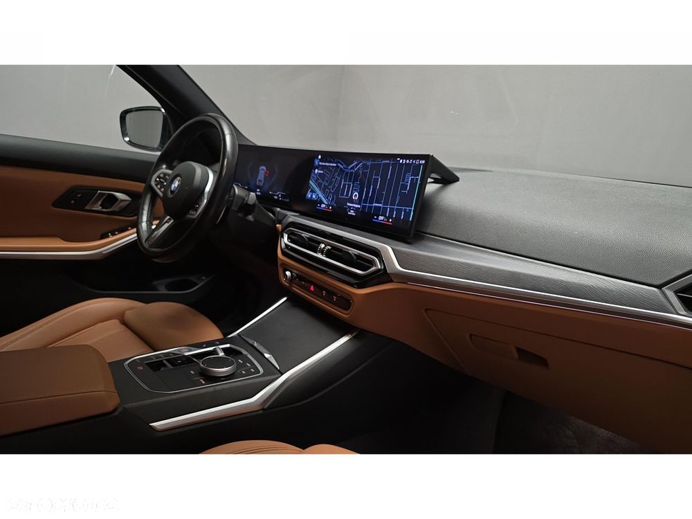BMW Seria 3 320d xDrive M Sport - 28