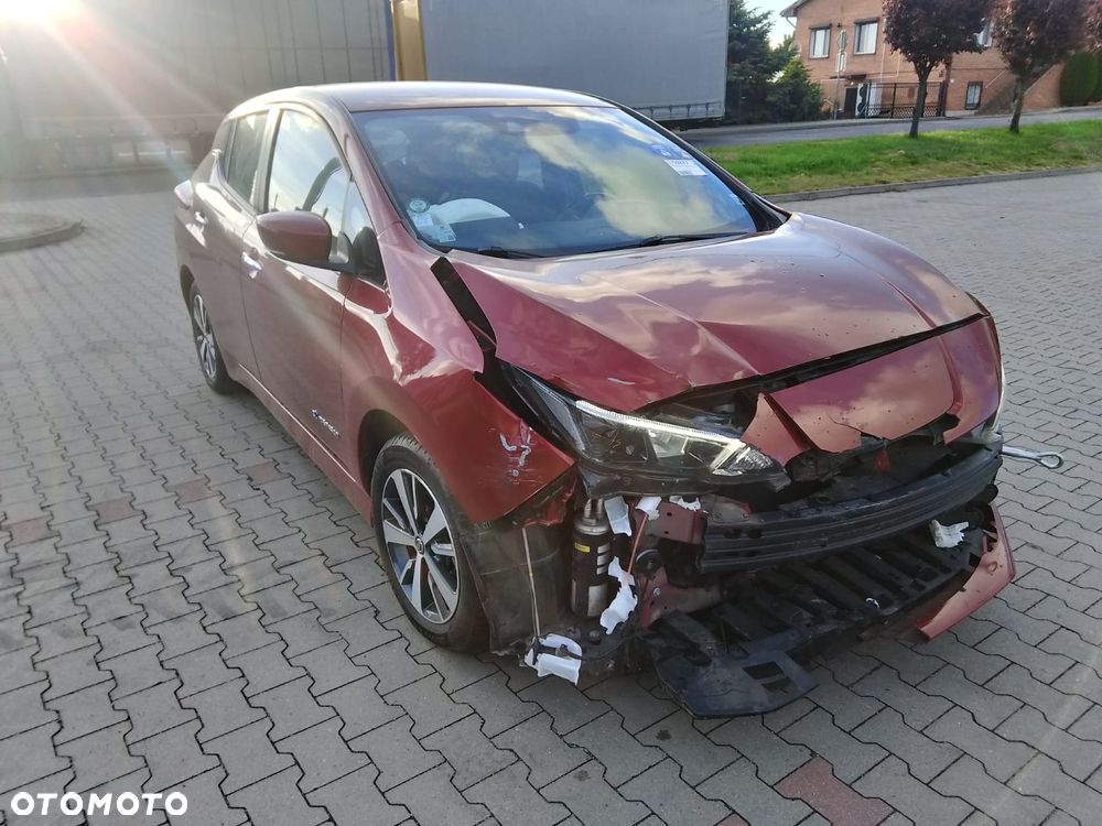Nissan Leaf - 4