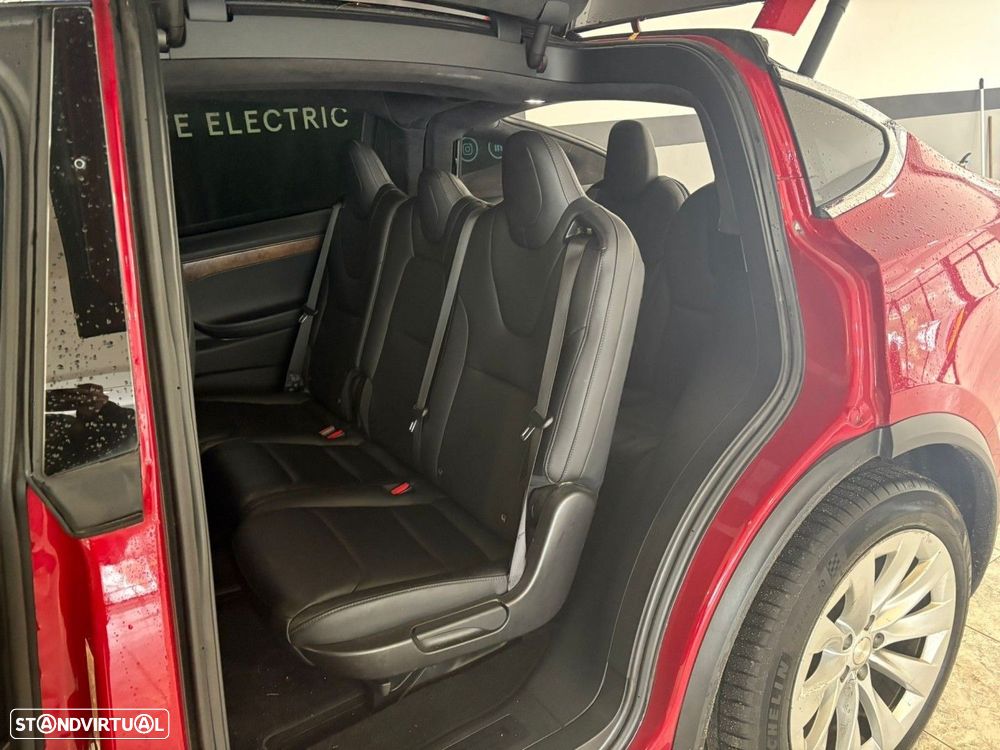 Tesla Model X 100D - 9