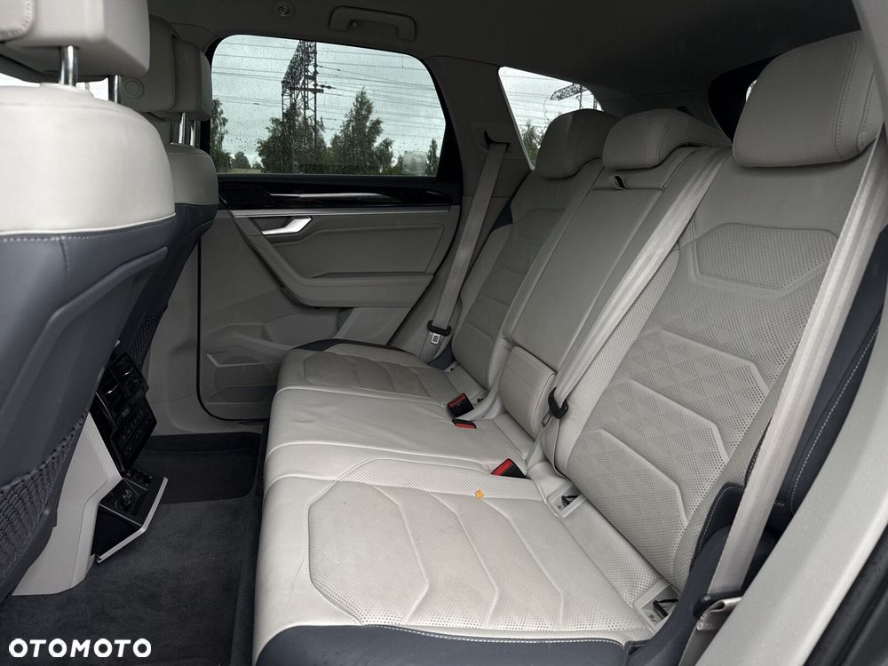 Volkswagen Touareg 3.0 V6 TDI SCR 4Mot - 33